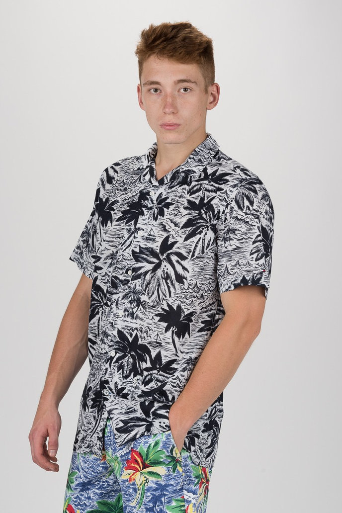 TOMMY HILFIGER HAWAIIAN PRINT SHIRT S/S bielo-čierna